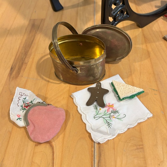 American Girl Samantha Doll with Furniture & Accessories - Picture 7 of 13